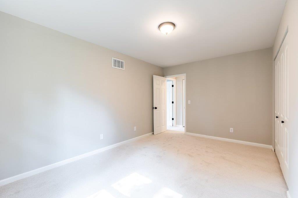 946 Devils Backbone Road Cincinnati, OH 45233 - Photo 20 of 23 Gallery Image 20