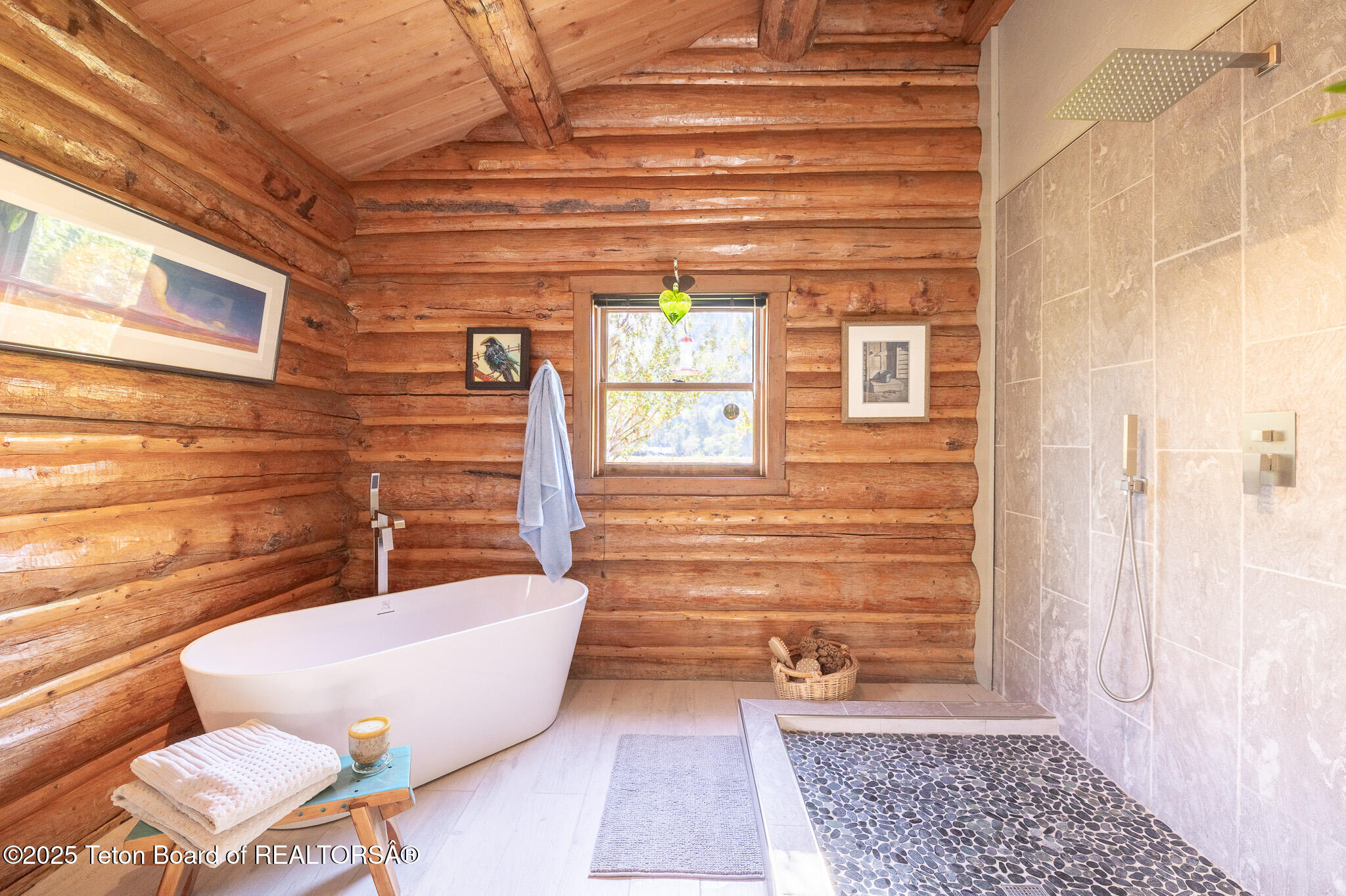 9375 Cole Canyon Road Jackson, WY 83001 - Photo 15 of 39 Primary bathroom