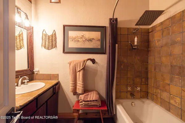 $2,800,000 | 9375 Cole Canyon Road, Jackson, WY 83001