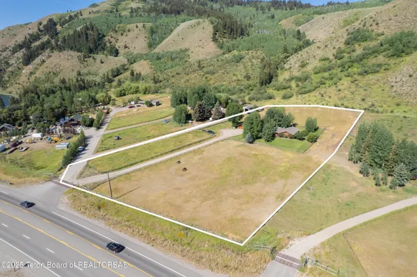 $2,800,000 | 9375 Cole Canyon Road, Jackson, WY 83001