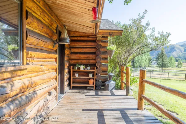 $2,800,000 | 9375 Cole Canyon Road, Jackson, WY 83001