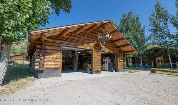 $2,800,000 | 9375 Cole Canyon Road, Jackson, WY 83001