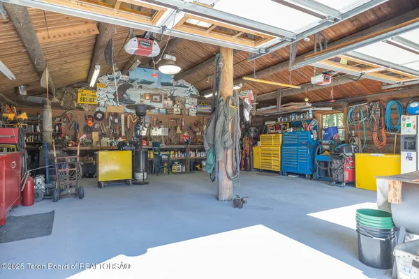 $2,800,000 | 9375 Cole Canyon Road, Jackson, WY 83001