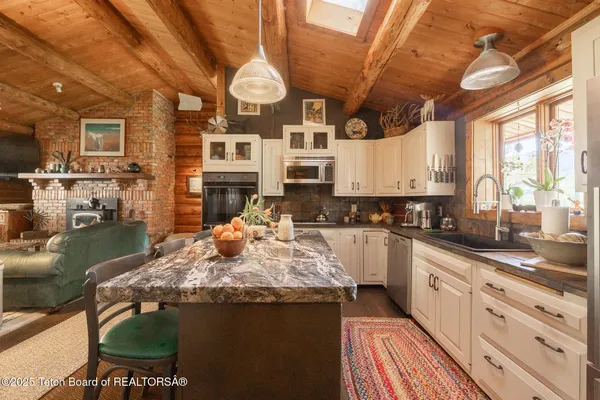 $2,800,000 | 9375 Cole Canyon Road, Jackson, WY 83001