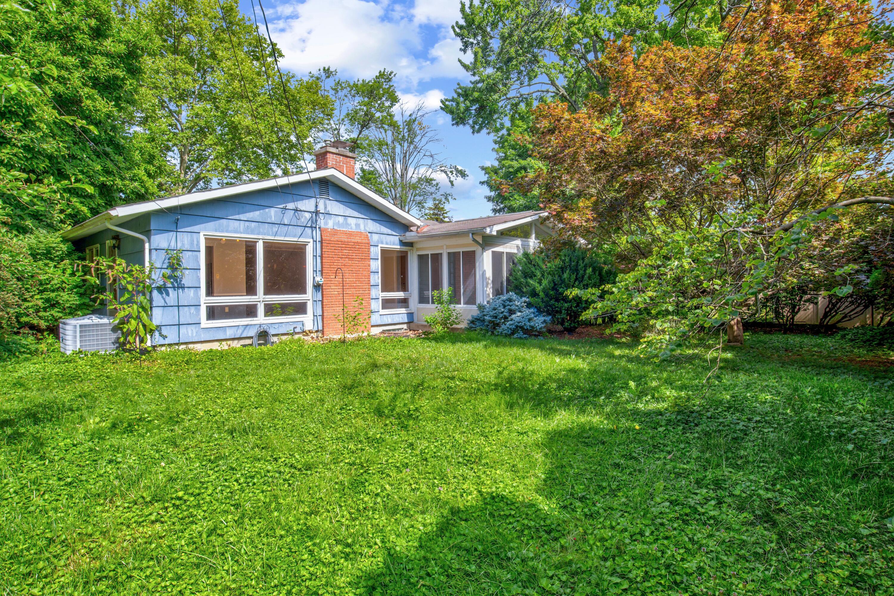 3536 Leighton Road Columbus, OH 43221 - Photo 27 of 27 Rear