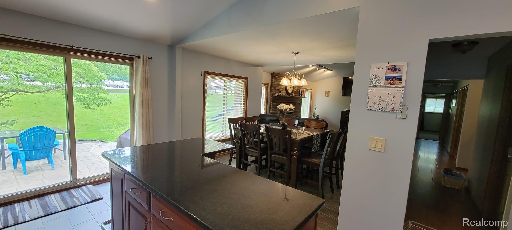 668 Baker Street Rochester, MI 48307 - Photo 10 of 20 WhatsApp Image 2021-07-23 at 3.49