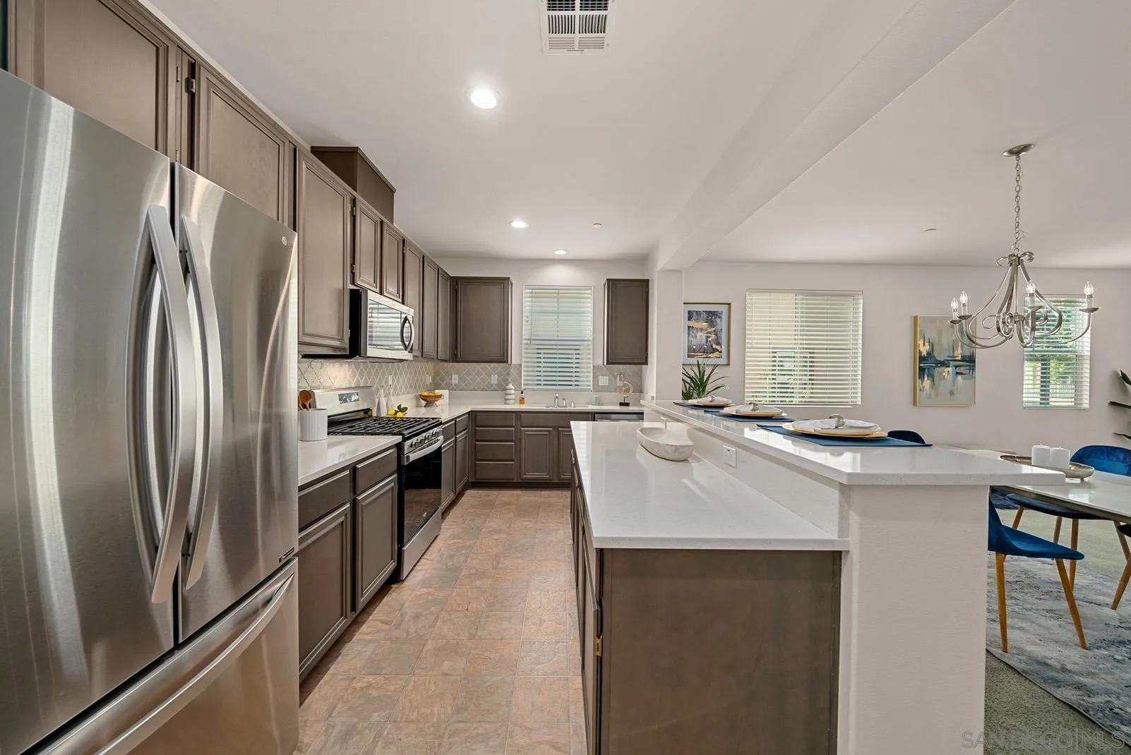 1290 Santa Victoria Road, Unit 3 Chula Vista, CA 91913 - Photo 11 of 42 Gallery Image 11