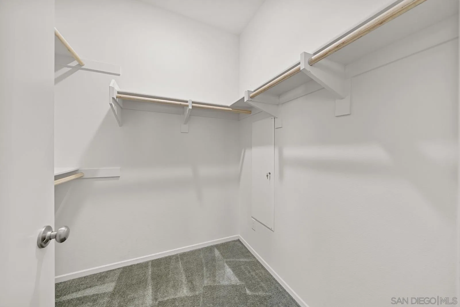 1290 Santa Victoria Road, Unit 3 Chula Vista, CA 91913 - Photo 26 of 42 Gallery Image 26