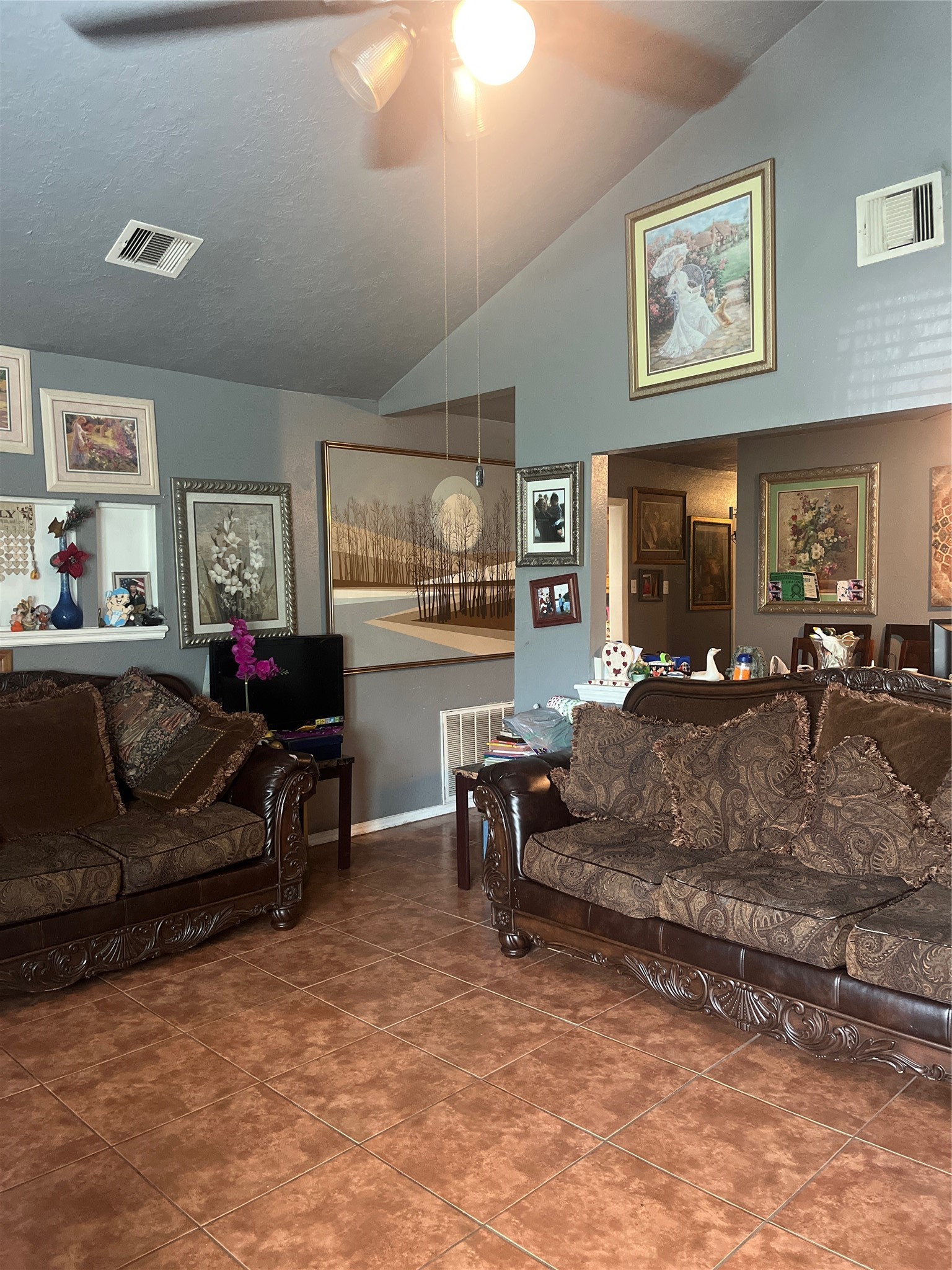 11733 Knotty Pine Trail Houston, TX 77050 - Photo 3 of 11