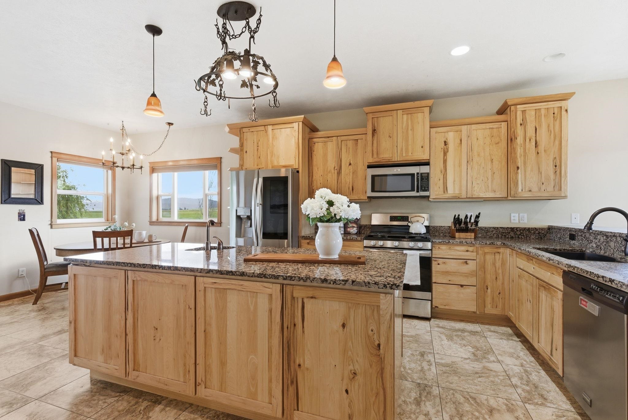 6321 East Peone Road Mead, WA 99021 - Photo 13 of 50