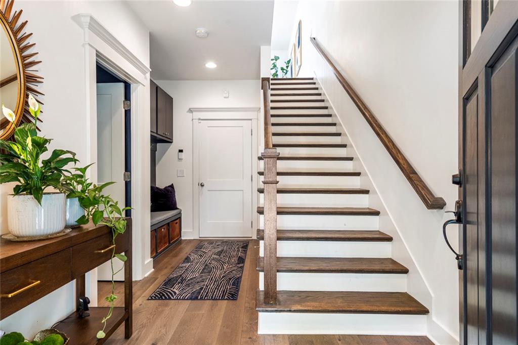 822 Grove Bend Decatur, GA 30030 - Photo 3 of 34 Gallery Image 3