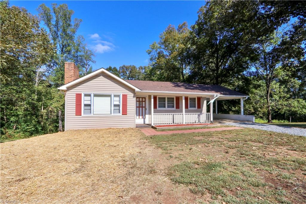 265 East Walker Road Elkin, NC 28621 - Photo 3 of 27 Gallery Image 3