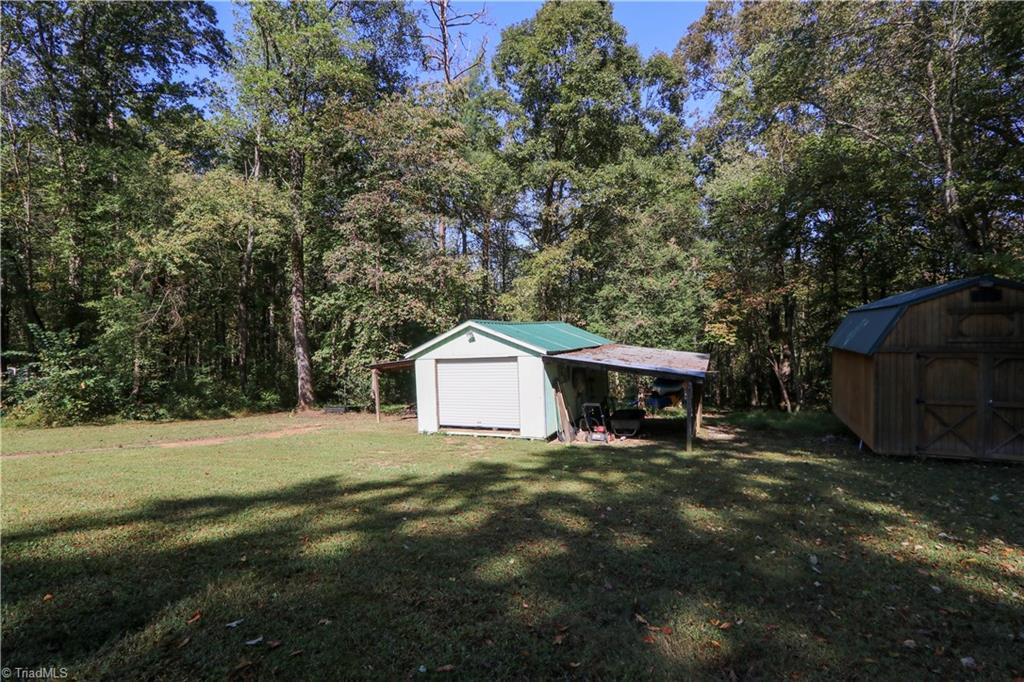 265 East Walker Road Elkin, NC 28621 - Photo 7 of 27 Gallery Image 7
