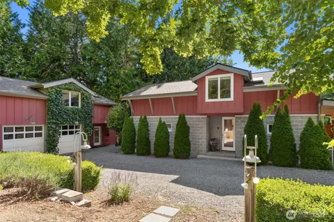 $1,468,000 | 6575 Honeysuckle Lane, Bainbridge Island, WA 98110