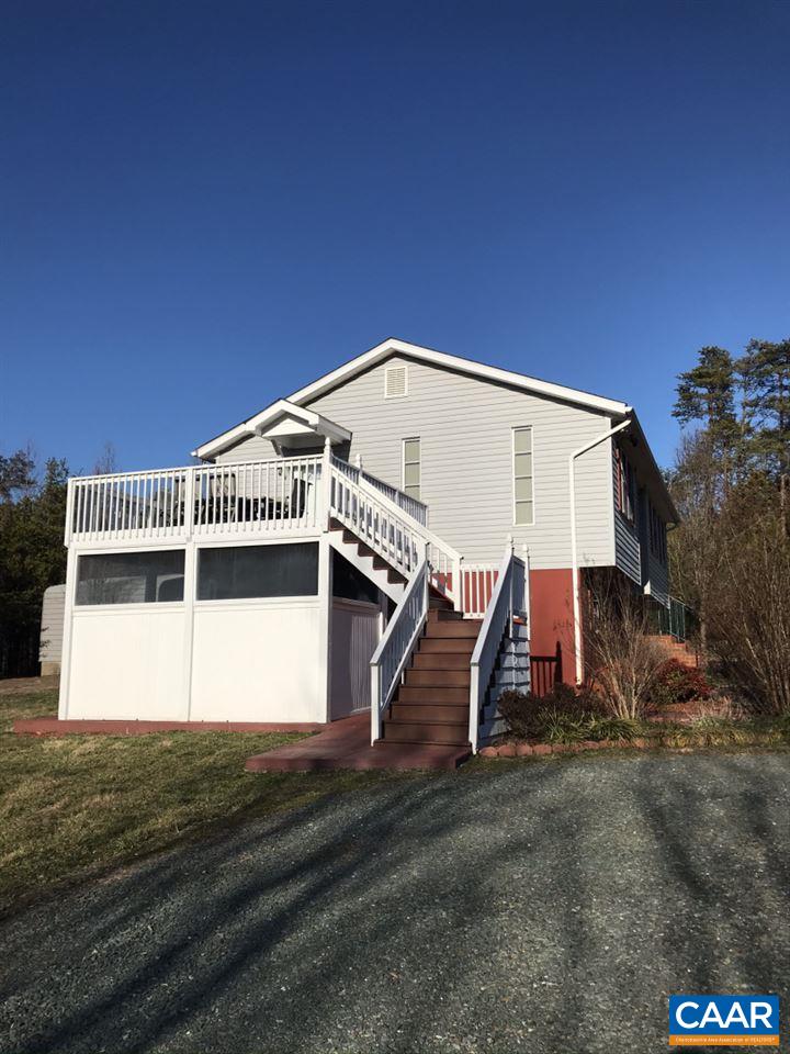 6845 Cabell Road Howardsville, VA 24562 - Photo 12 of 49 a view of a building with stairs