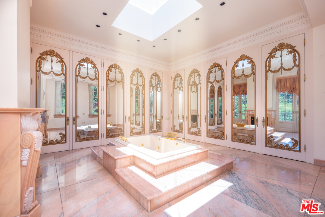 110 North Mapleton Drive Los Angeles, CA 90077 - Photo 13 of 22