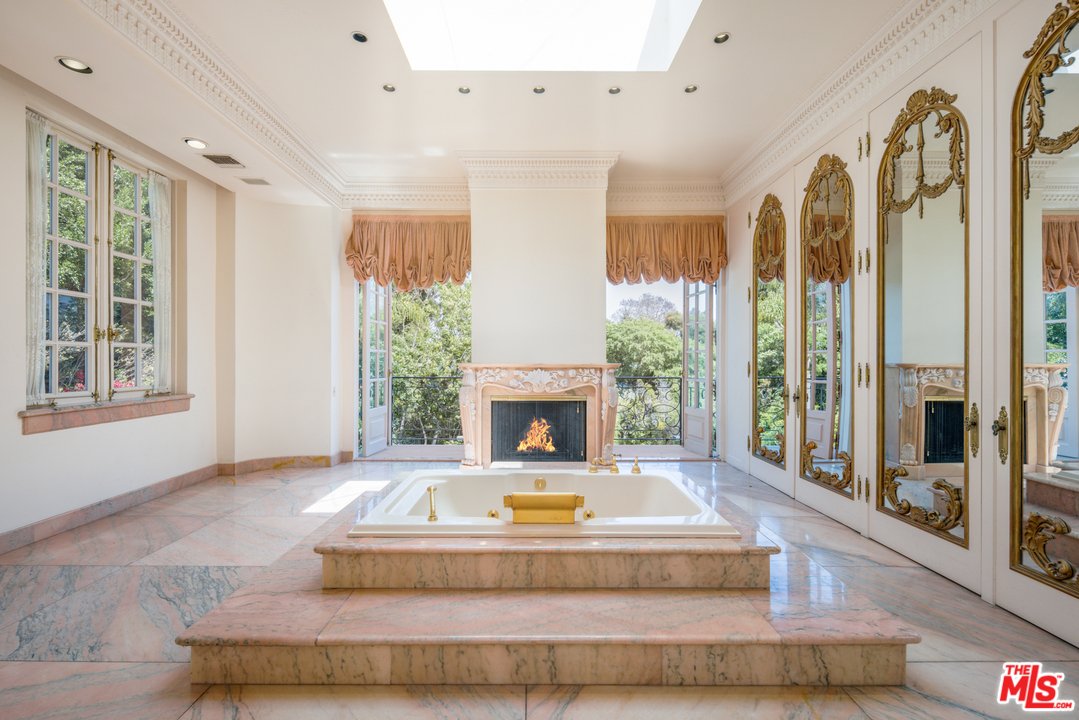 110 North Mapleton Drive Los Angeles, CA 90077 - Photo 14 of 22