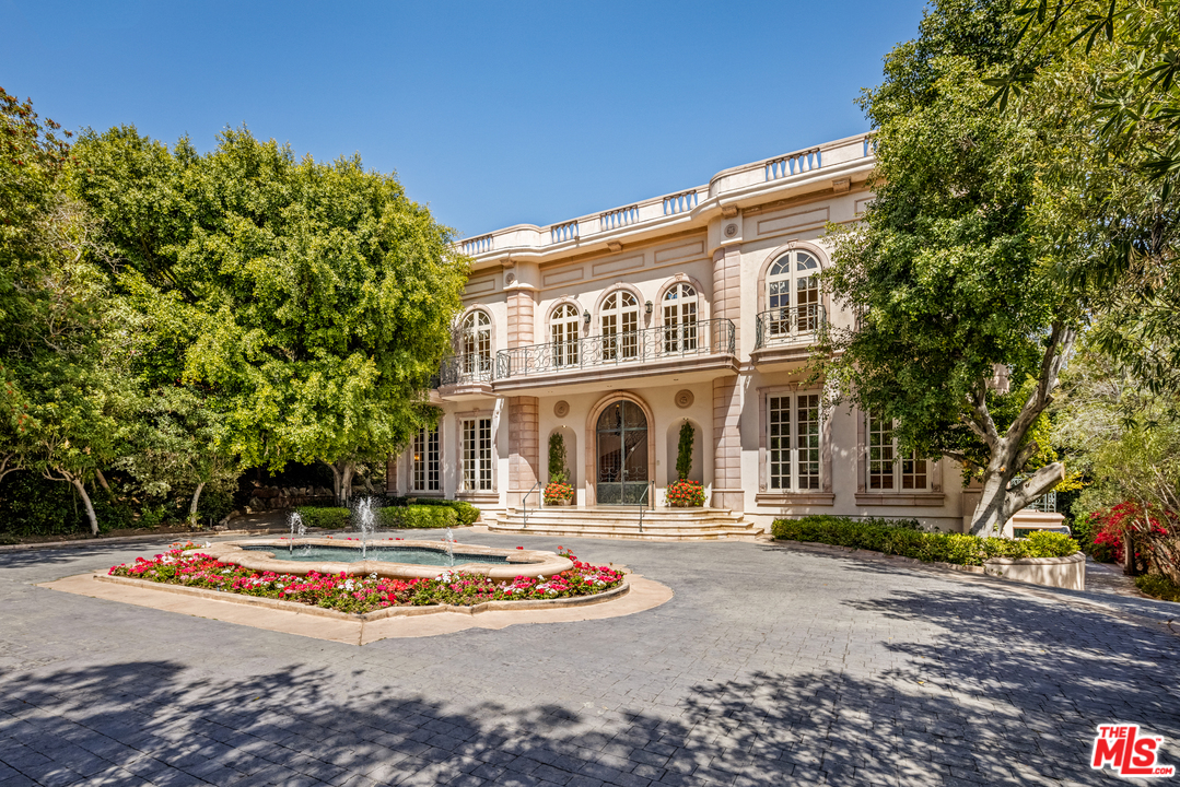 110 North Mapleton Drive Los Angeles, CA 90077 - Photo 19 of 22