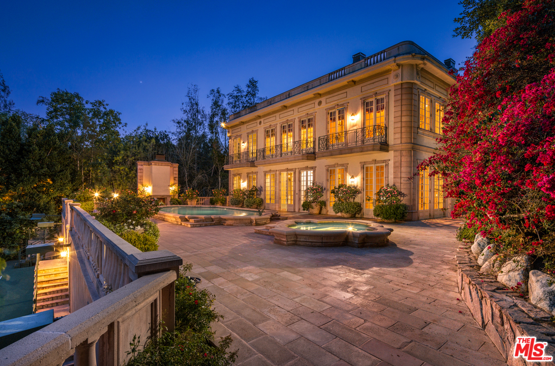 110 North Mapleton Drive Los Angeles, CA 90077 - Photo 21 of 22