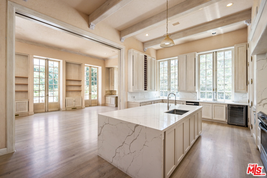 110 North Mapleton Drive Los Angeles, CA 90077 - Photo 9 of 22