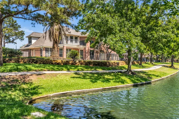 $624,900 | 15935 Lake Loop Drive, Cypress, TX 77433