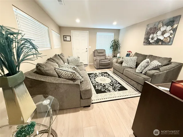 $670,000 | 11049 18th Avenue Southwest, Seattle, WA 98146