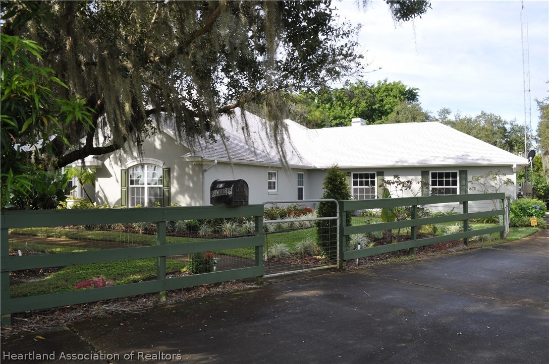 1819 South Lake Reedy Boulevard Frostproof, FL 33843 - Photo 2 of 3 Gallery Image 2