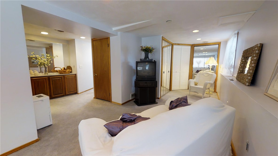 28 Goose Island Road Narragansett, RI 02882 - Photo 23 of 31