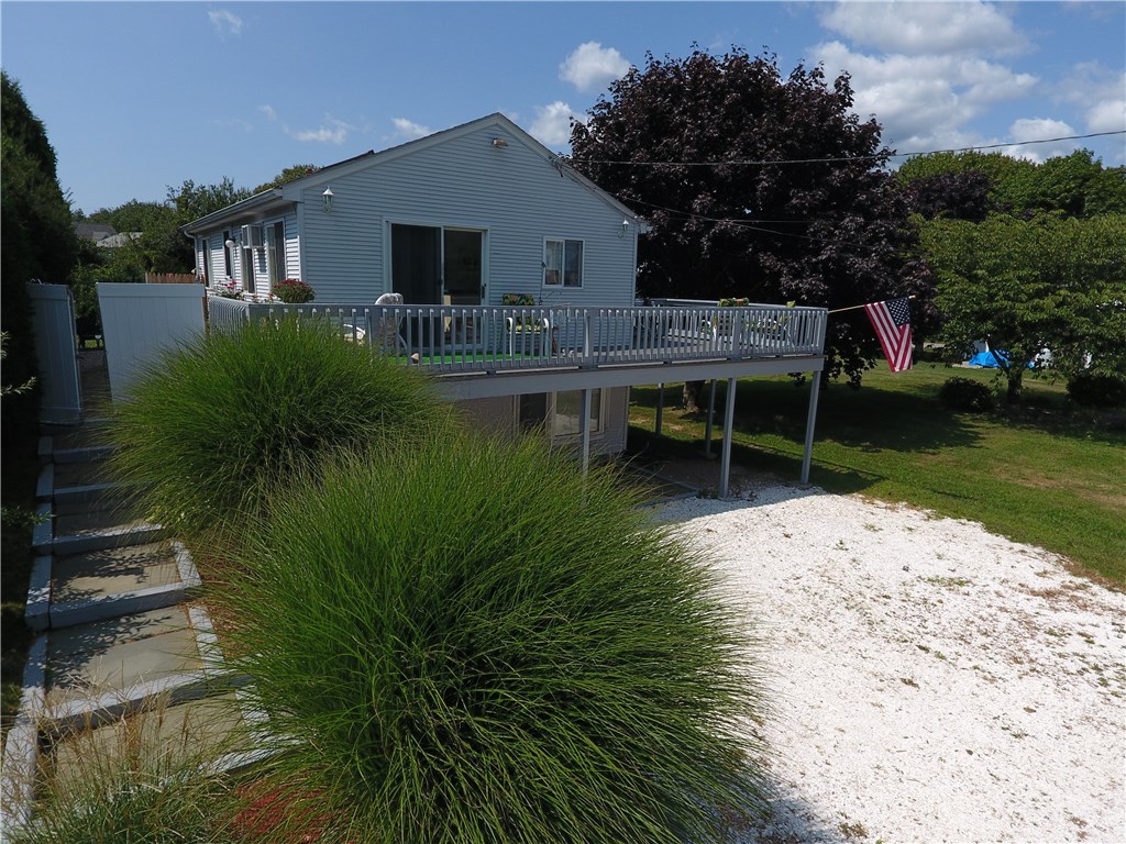 28 Goose Island Road Narragansett, RI 02882 - Photo 5 of 31