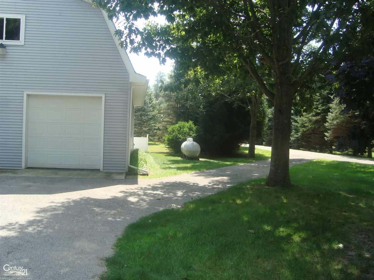 1390 West Youngs Road Gladwin, MI 48624 - Photo 46 of 75