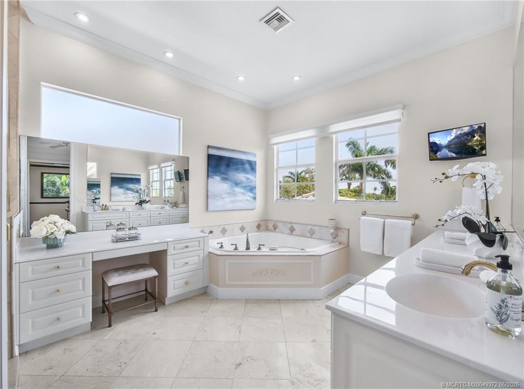 6 West High Point Road Stuart, FL 34996 - Photo 19 of 54 Gallery Image 19
