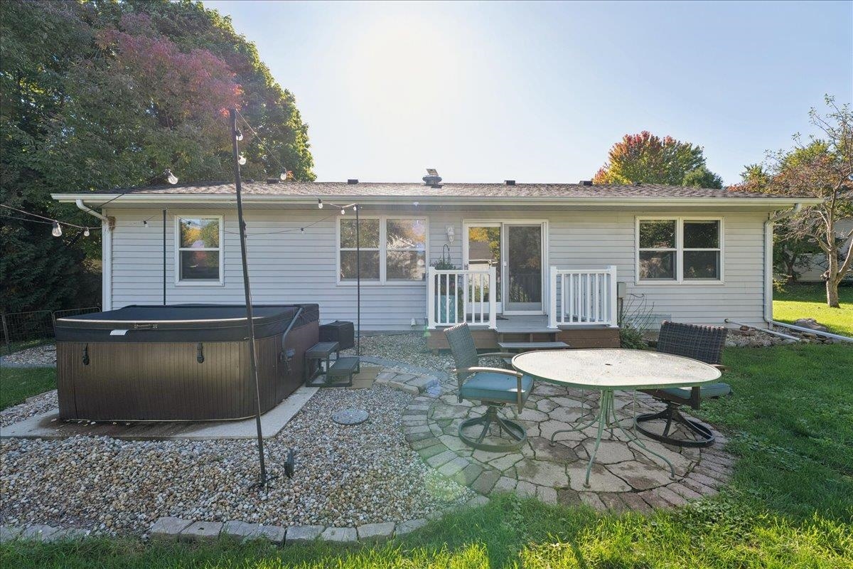 431 Thomas Oregon, WI 53575 - Photo 39 of 48 Gallery Image 39