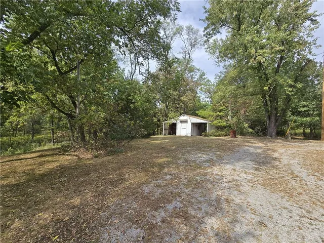 $345,000 | 345 Northwest 51st Road, Clinton, MO 64735