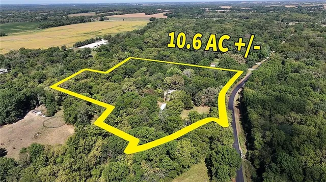 $345,000 | 345 Northwest 51st Road, Clinton, MO 64735