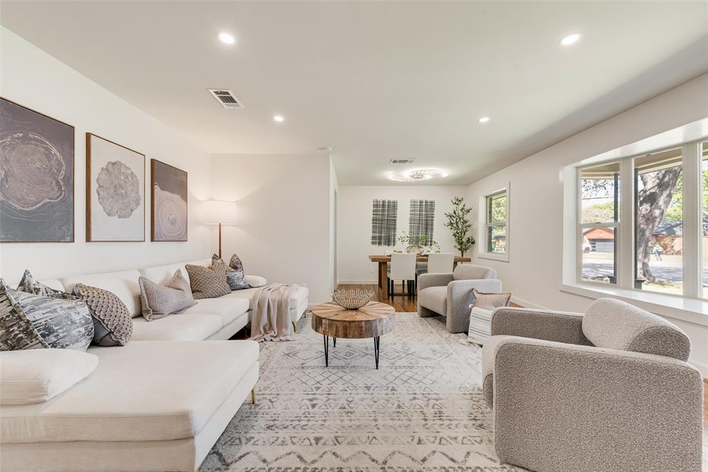 3106 Sharpview Lane Dallas, TX 75228 - Photo 5 of 31 a living room with furniture and a large window