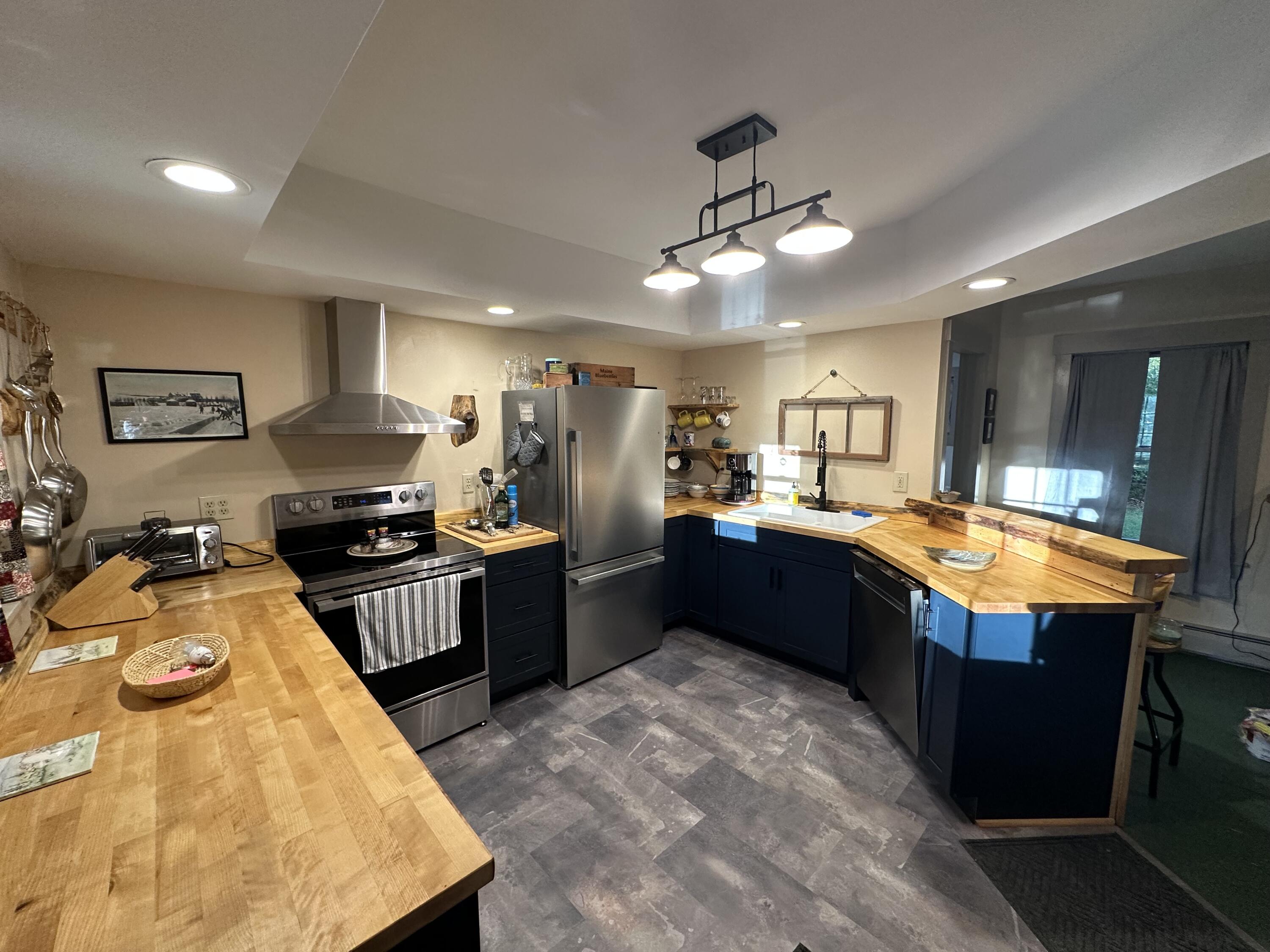 7 Center Street Rangeley, ME 04970 - Photo 4 of 25 Kitchen