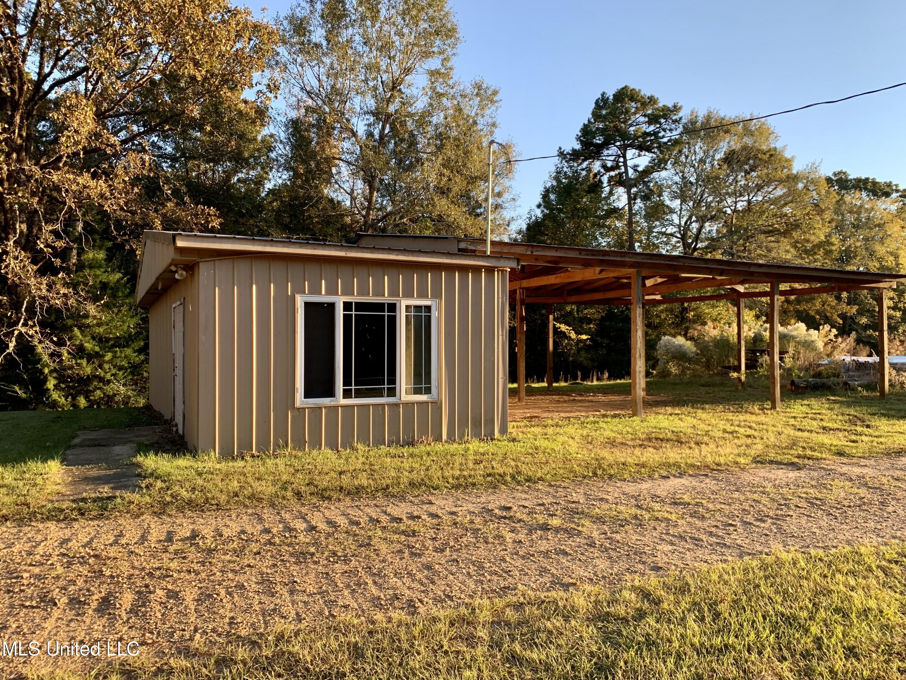 1089 Gallatin Road Crystal Springs, MS 39059 - Photo 35 of 40 8F6A64E1-0E3F-49BC-B12E-4317BAF390C2