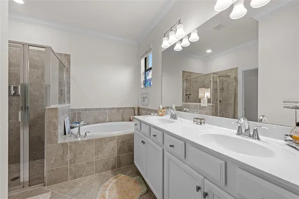 $579,999 | 20930 Valore Court, Venice, FL 34293