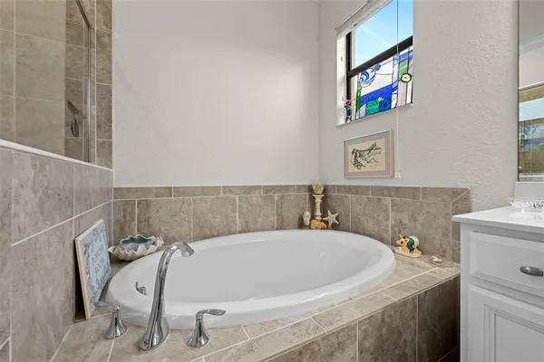 $579,999 | 20930 Valore Court, Venice, FL 34293