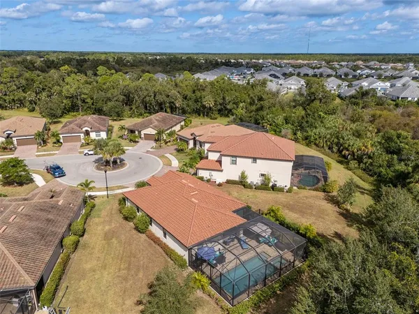 $579,999 | 20930 Valore Court, Venice, FL 34293
