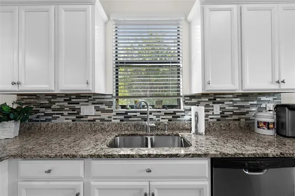 $579,999 | 20930 Valore Court, Venice, FL 34293