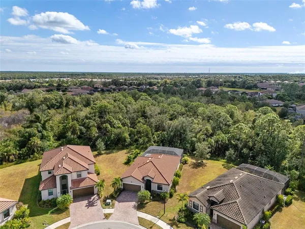$579,999 | 20930 Valore Court, Venice, FL 34293