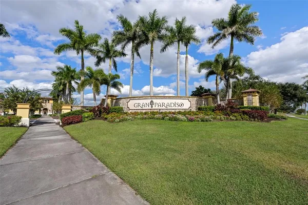 $579,999 | 20930 Valore Court, Venice, FL 34293