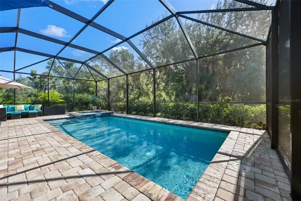 $579,999 | 20930 Valore Court, Venice, FL 34293