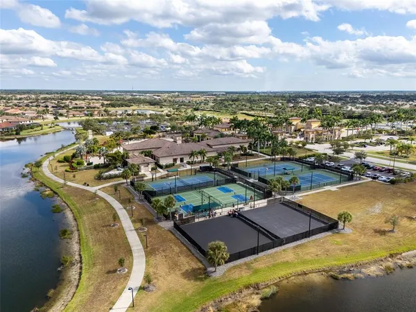 $579,999 | 20930 Valore Court, Venice, FL 34293