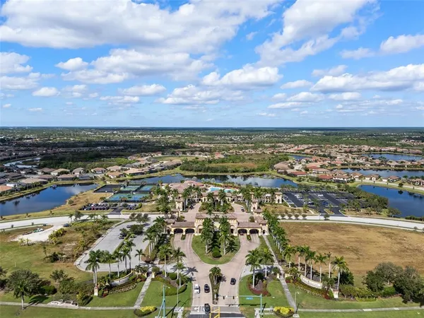 $579,999 | 20930 Valore Court, Venice, FL 34293