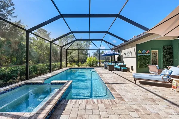 $579,999 | 20930 Valore Court, Venice, FL 34293