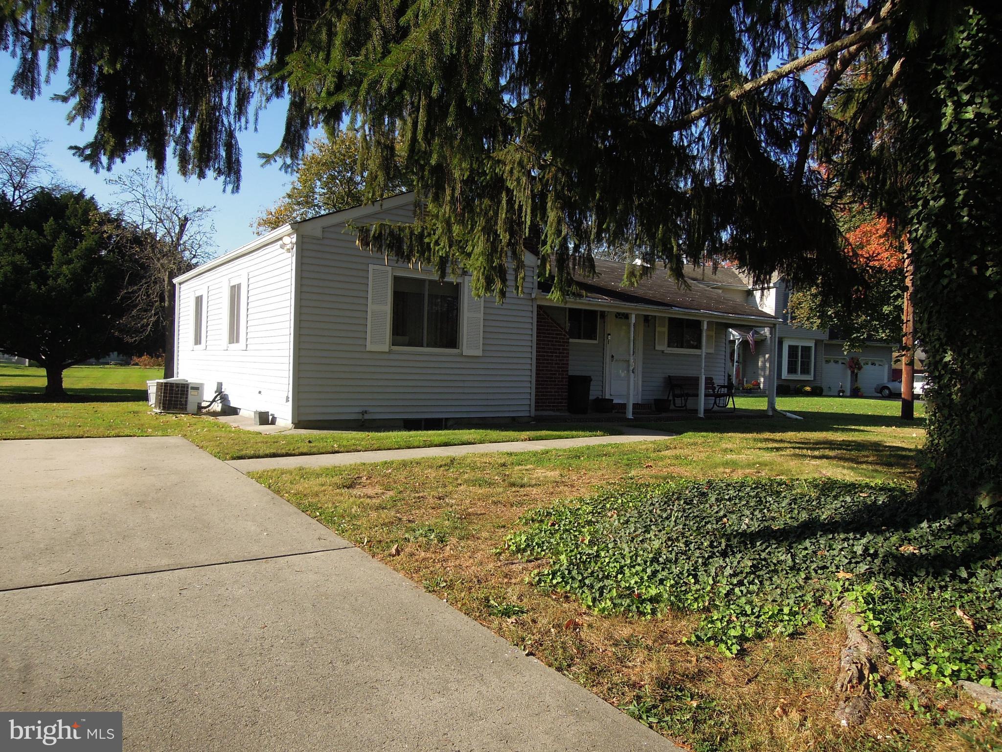 33 Sharps Lane Hamilton, NJ 08610 - Photo 11 of 23