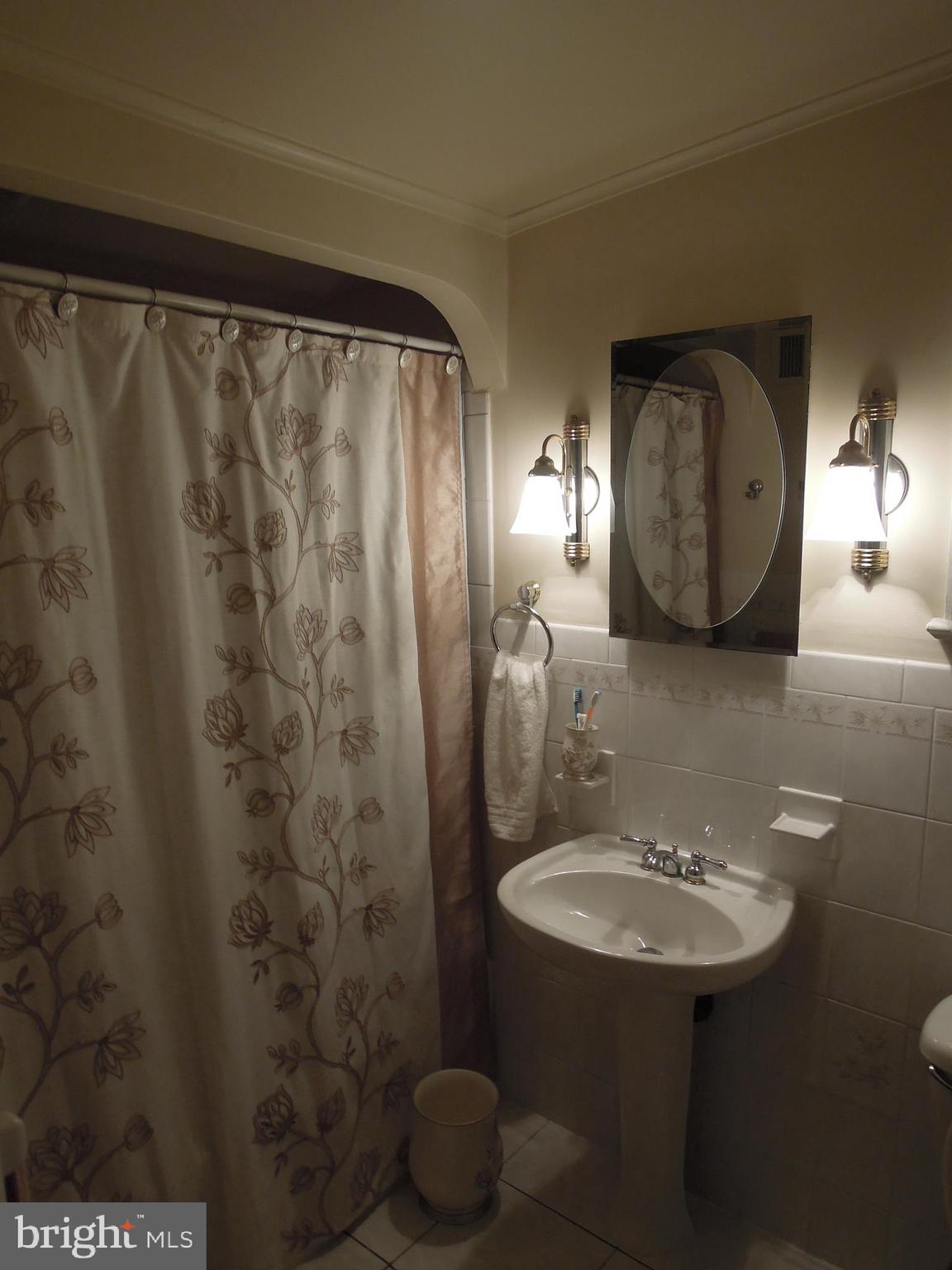 33 Sharps Lane Hamilton, NJ 08610 - Photo 15 of 23