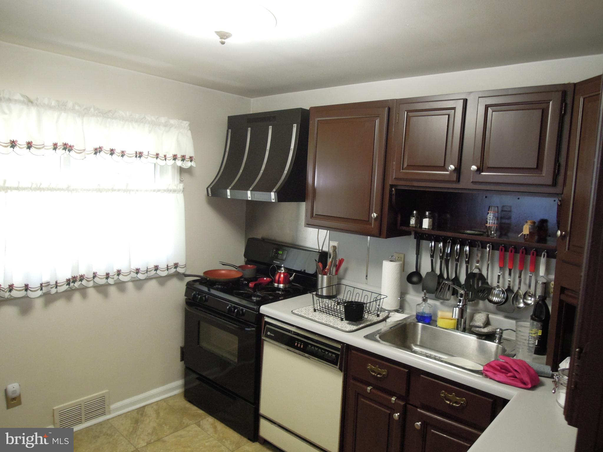 33 Sharps Lane Hamilton, NJ 08610 - Photo 19 of 23